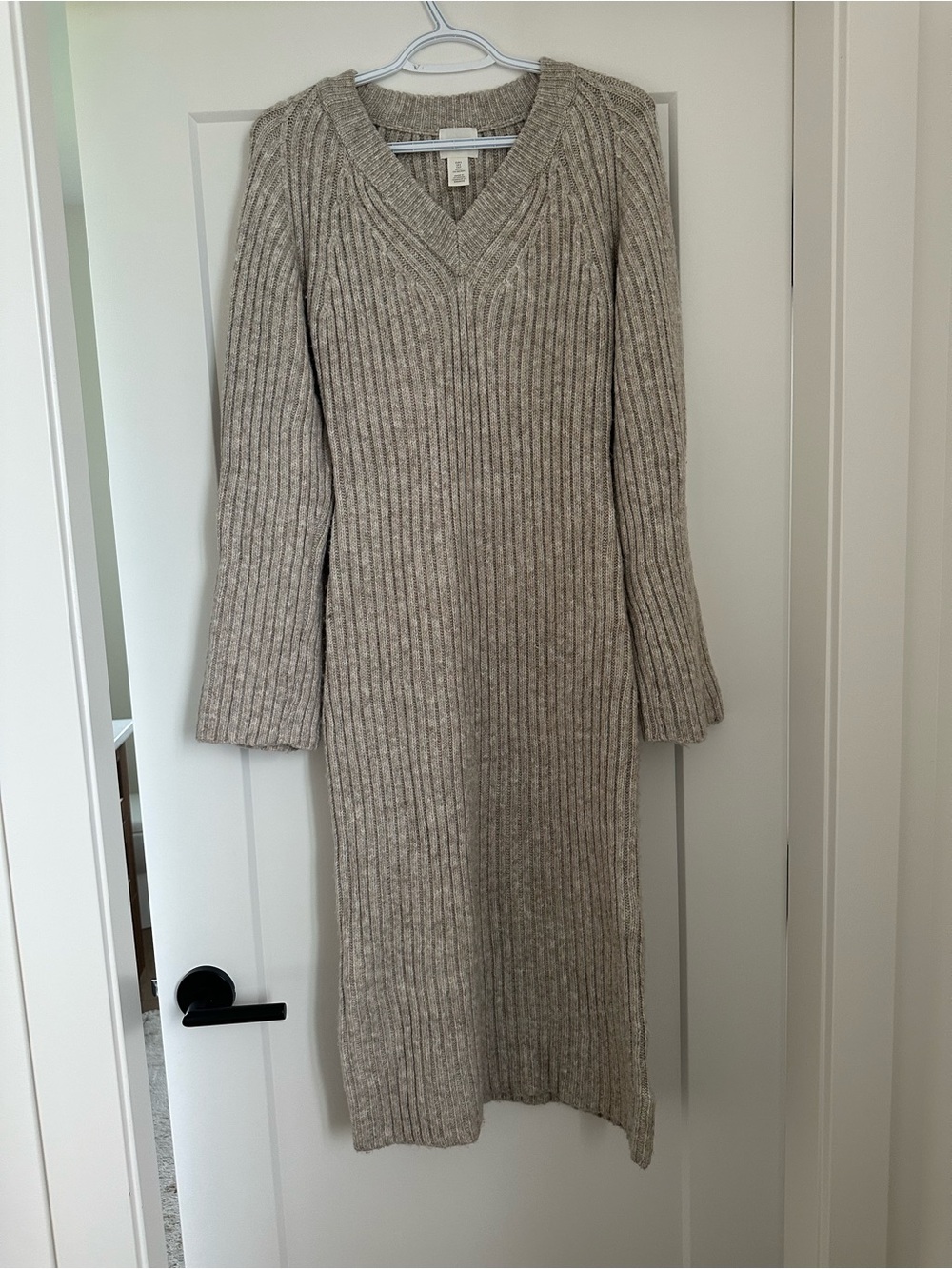 H&M Beige Ribbed V-Neck Long Sleeve Knit Dress